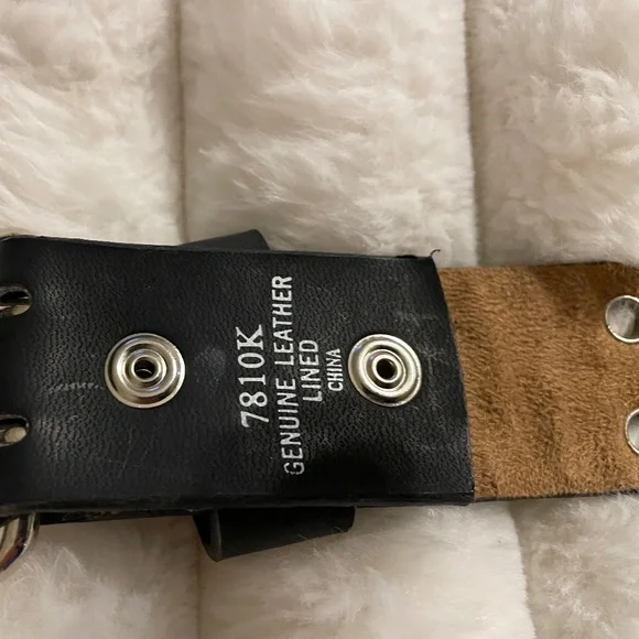 VINTAGE BLACK LEATHER BELT - Picture 5 of 6